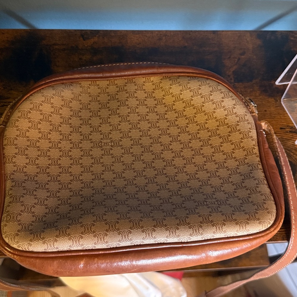Celine Tan and Brown crossbody vintage bag - Picture 8 of 9